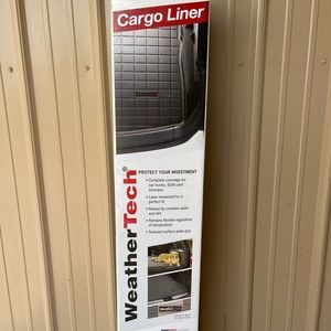 Weather Tech SUV mat brand new